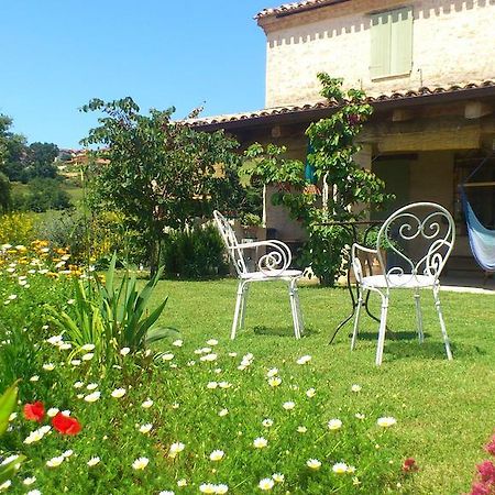 Poggio Dei Prugnoli Bed and Breakfast Tavoleto Εξωτερικό φωτογραφία