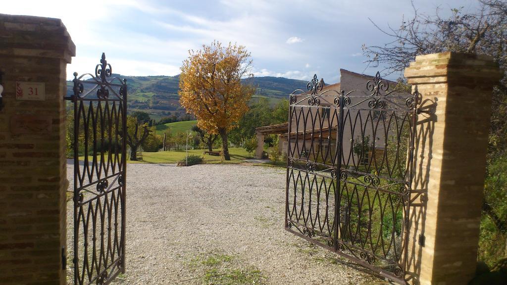 Poggio Dei Prugnoli Bed and Breakfast Tavoleto Εξωτερικό φωτογραφία