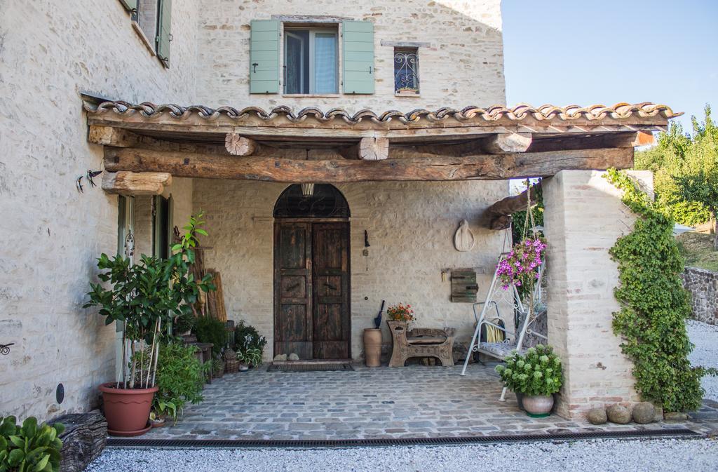 Poggio Dei Prugnoli Bed and Breakfast Tavoleto Εξωτερικό φωτογραφία